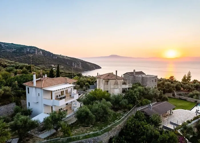 Prázdninový dům Kitries Summer Getaway - Eden Cozy